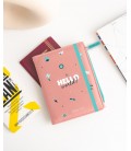 FUNDA PASAPORTE ROSA HELLO WORLD!