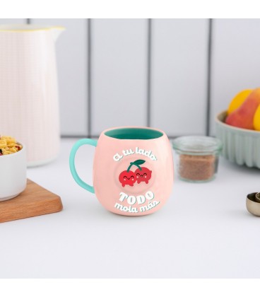 TAZA CEREZAS 3D A TU LADO TODO MOLA MAS