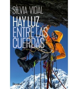 HAY LUZ ENTRE LAS CUERDAS