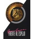 GIANNI VERSACE FRENTE AL ESPEJO
