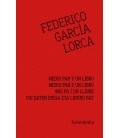 MEDIO PAN Y UN LIBRO