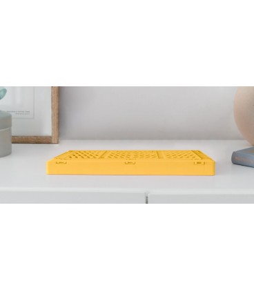 CAJA PLEGABLE CON ETIQUETA AMARILLA
